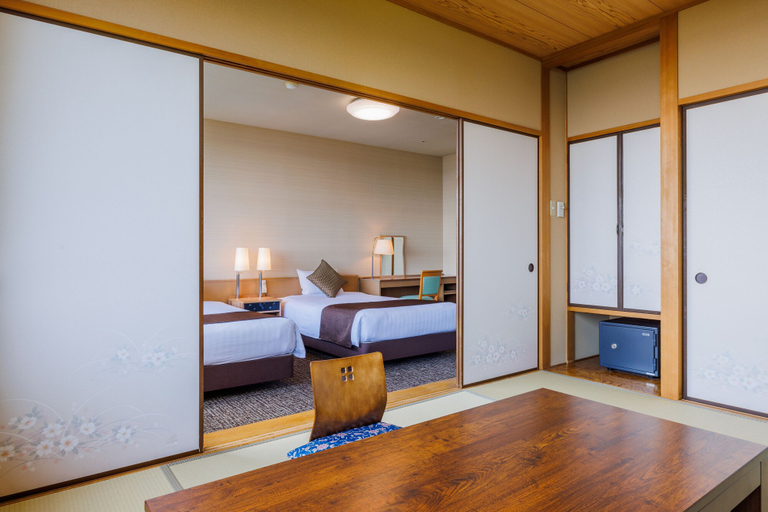 Bedroom 3, Kamenoi Hotel Yaizu, Yaizu