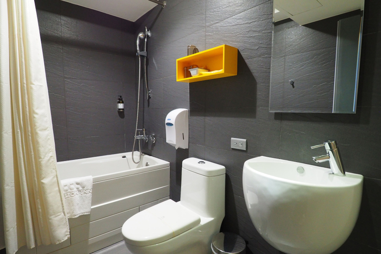 Bathroom 4, Horizon Inn, Taipei City
