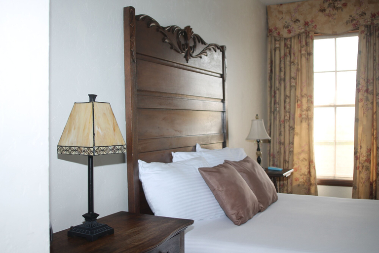 Bedroom 3, Boulder Dam Hotel, Clark
