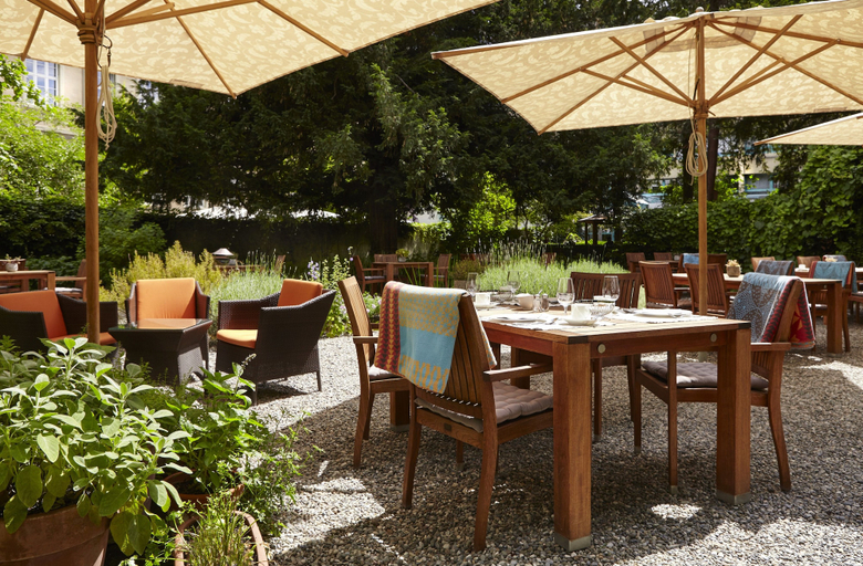 Food & Drinks 5, Steinenschanze Charming City & Garden Hotel, Basel