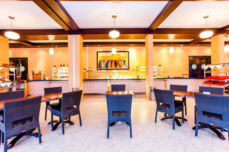 Food & Drinks 5, Relax Hotel Airport Nouasseur, Settat