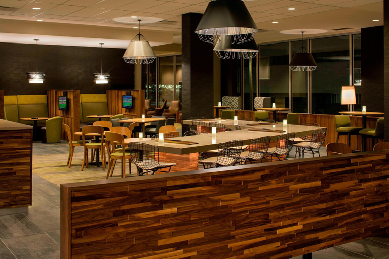 Food & Drinks 5, Courtyard by Marriott Prince George, Fraser-Fort George