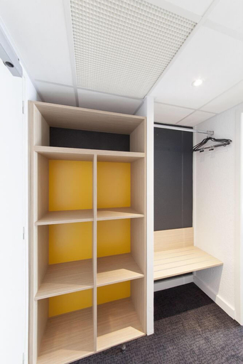 Bedroom 4, ibis Styles Poitiers Nord, Vienne
