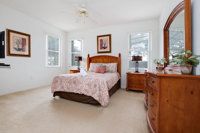 Bedroom 2, 1418pine, Polk