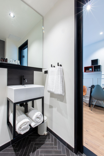 Bathroom 5, The Huxley Copenhagen, BW Premier Collection, Copenhagen