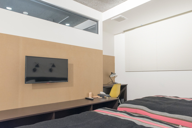 Bedroom 3, EARTHMANS Dotombori, Osaka