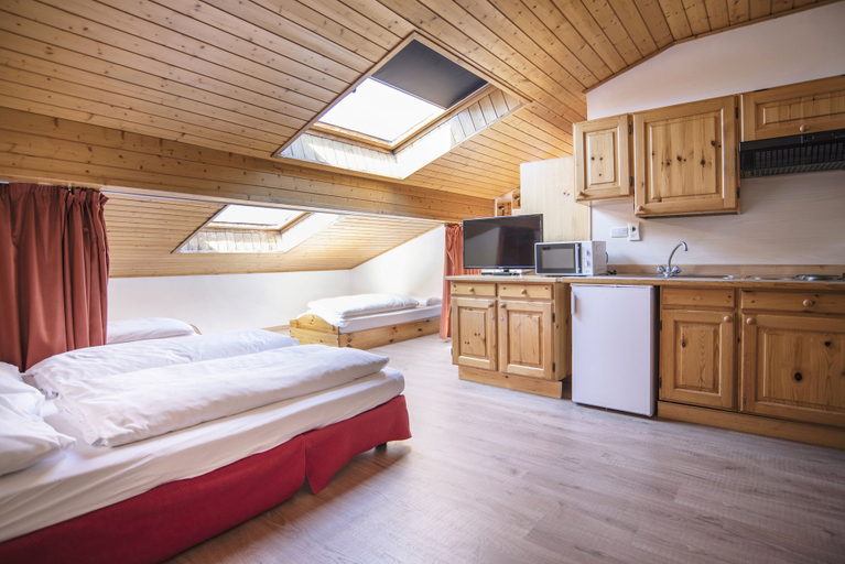 Bedroom 3, Centro Vacanze Veronza Clubresidence, Trento