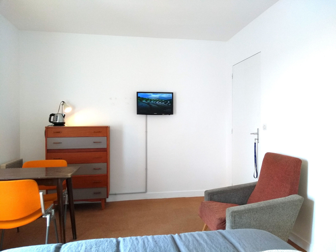 Bedroom 2, La Maison Folia, Manche