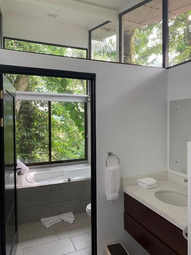Bathroom 5, Sangregado Lodge, San Carlos