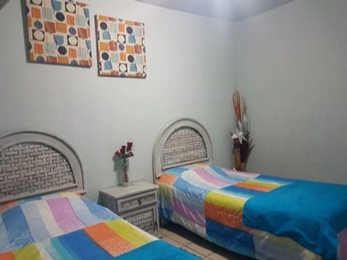 Bedroom 3, Hotel y Suites Los Alcatraces, León