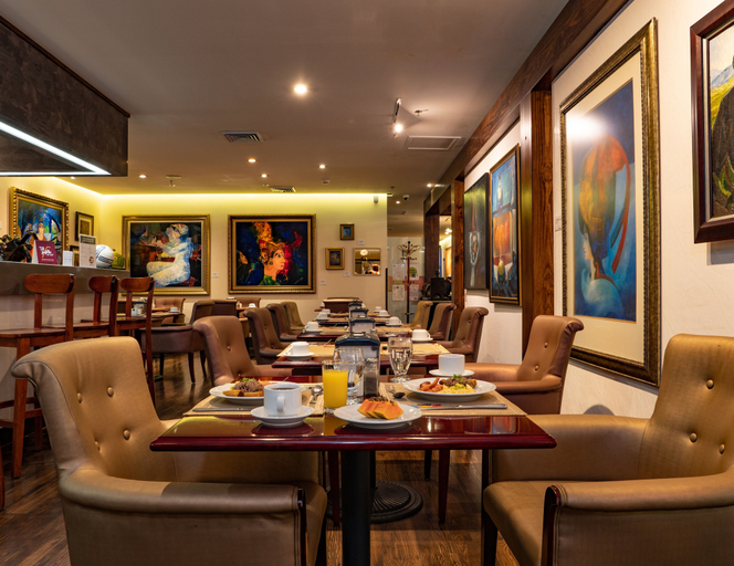 Food & Drinks 5, Studio Hotel Boutique, Santa Ana
