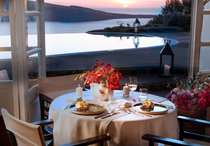 Food & Drinks 5, Perivolas, South Aegean