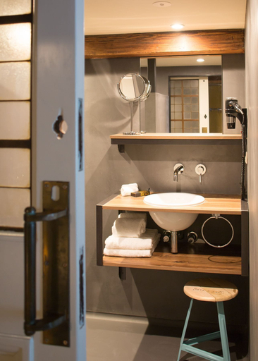 Bathroom 4, Stadshotel Woerden, Woerden