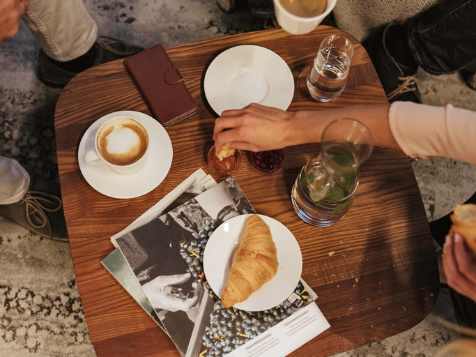 Food & Drinks 29