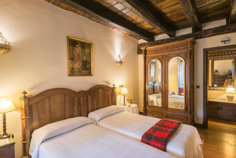 Bedroom 2, Caserio Iruaritz, Álava