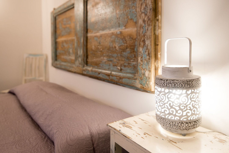 Bedroom 5, La Viola e il Sole, Fermo