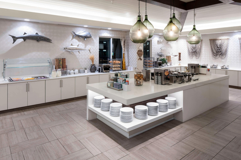 Food & Drinks 5, SpringHill Suites by Marriott Clearwater Beach, Pinellas