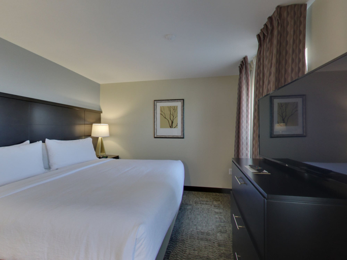 Bedroom 2, Staybridge Suites MADISON - FITCHBURG, Dane