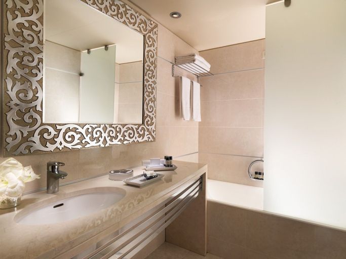 Bathroom 5, Divani Escape- Adults only, Attica