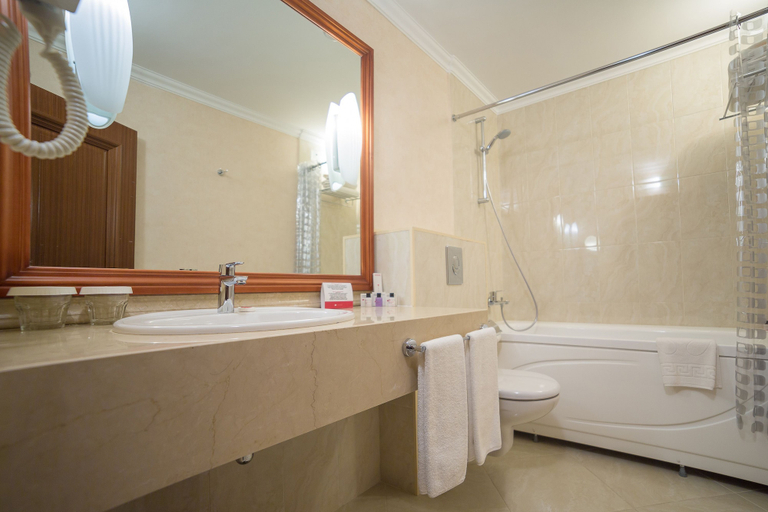 Bathroom 5, Ramada by Wyndham Almaty, Almaty