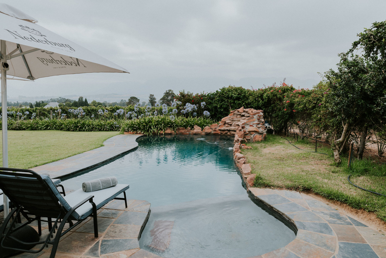 Sport & Beauty 2, CANA Vineyard Guesthouse, Cape Winelands