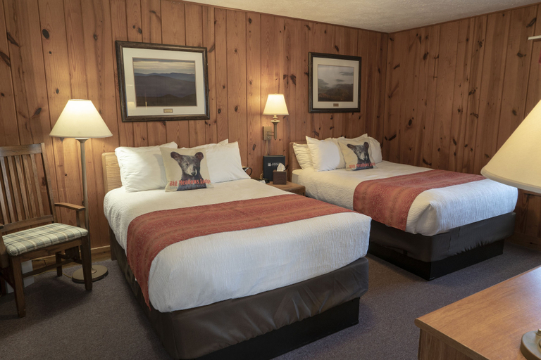 Bedroom 2, Big Meadows Lodge, Madison