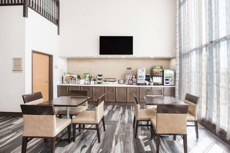 Food & Drinks 5, Hawthorn Extended Stay by Wyndham Corpus Christi, Nueces