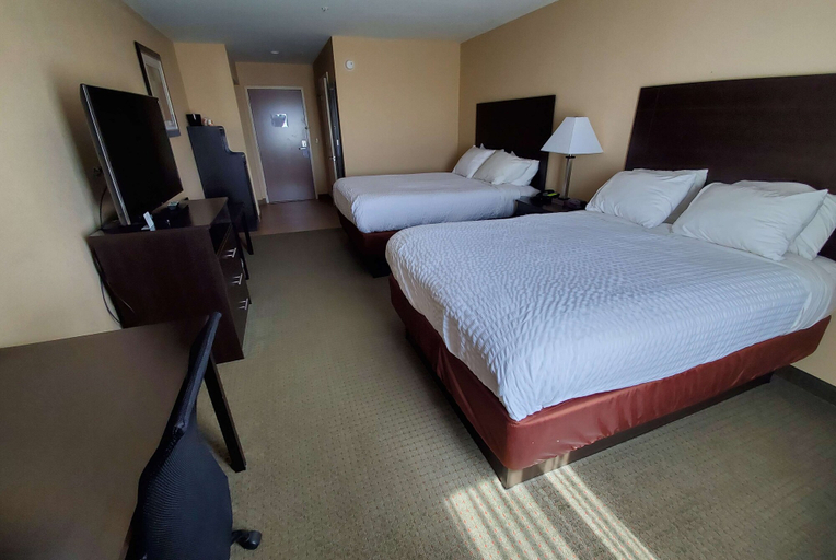 Bedroom 2, Days Inn & Suites by Wyndham Florence/Jackson Area, Rankin