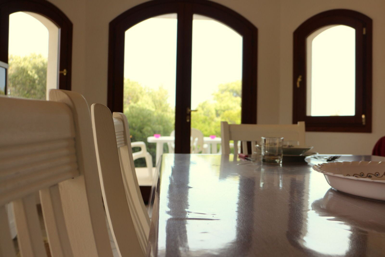 In-room dining 3, GiagonHouse, Olbia-Tempio