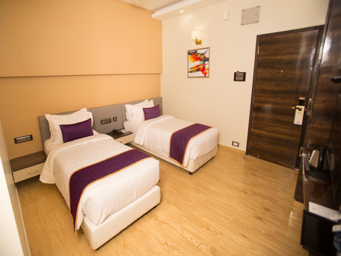 Bedroom 3, St Parklane Airport Hotel Chennai, Kancheepuram