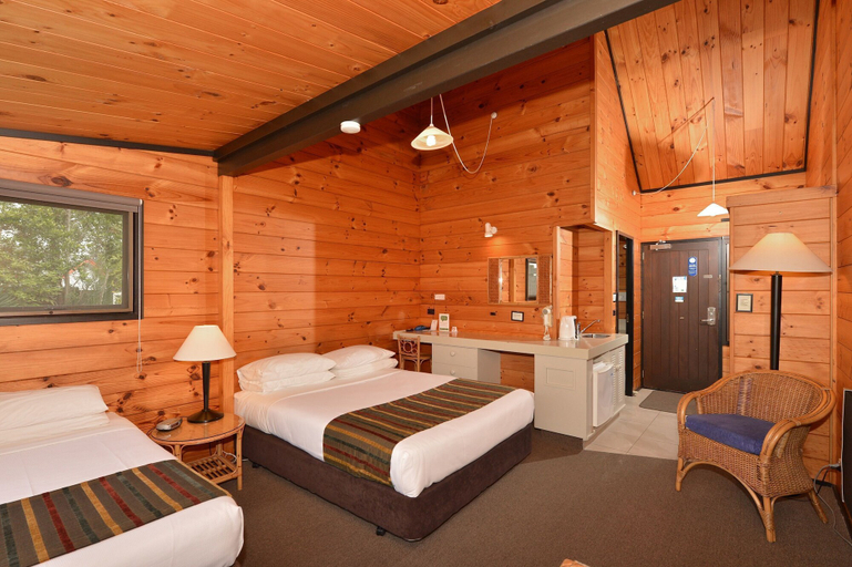 Bedroom 4, Kerikeri Homestead Motel & Apartments, Far North