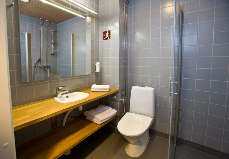Bathroom, Santasport Resort, Lapland