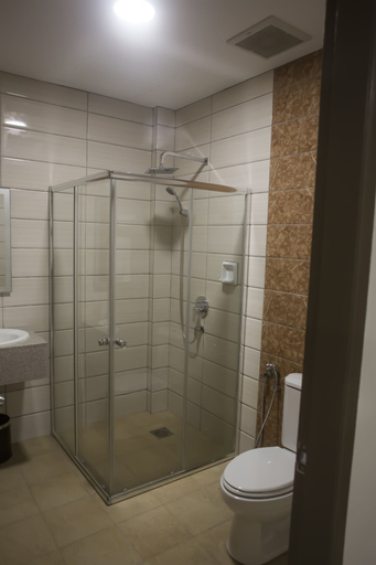 Bathroom 5, Al-Afiah Hotel, Bandar Seri Begawan