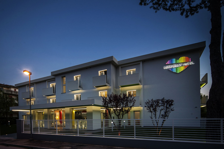 Exterior & Views 2, Love Boat, Rimini
