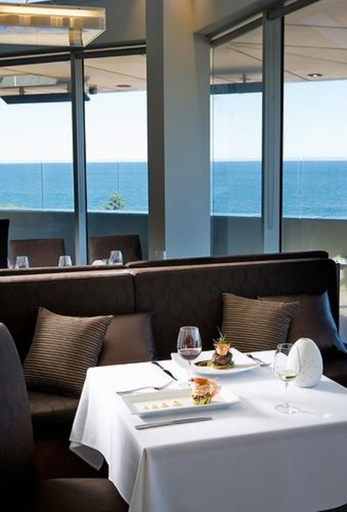 Food & Drinks, Beachfront Resort Torquay, Surf Coast - East