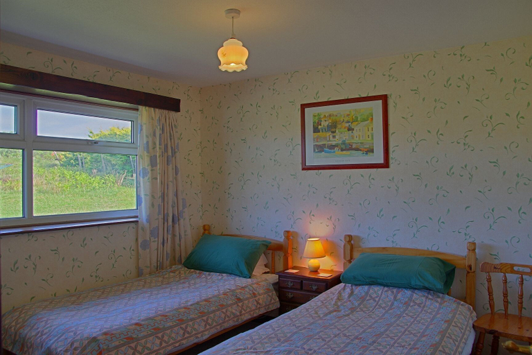 Bedroom 3, Steading Holidays - Ceol na Mara, Highland