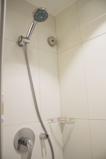 Bathroom 4, Ginger Hotel Lucknow, Lucknow