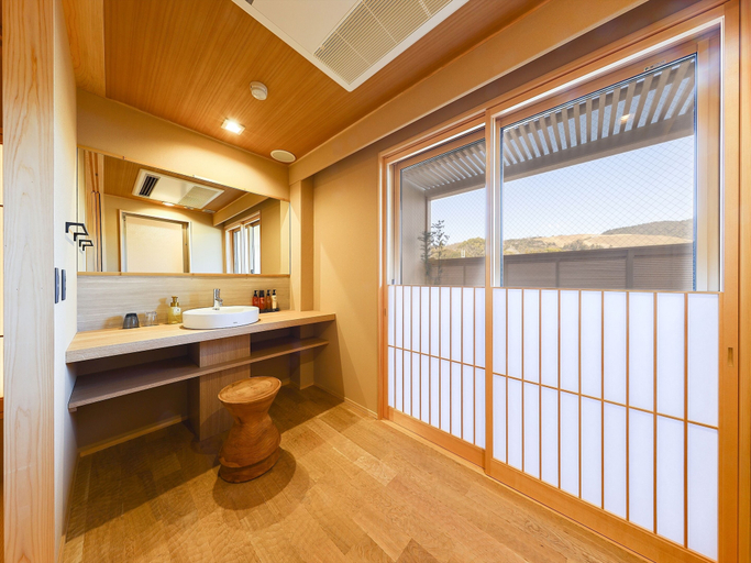Bathroom 4, Hotel New Wakasa, Nara