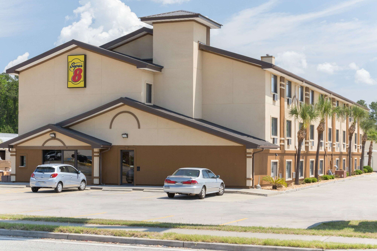 Exterior & Views 2, Super 8 by Wyndham Brunswick/St Simons Island Area, Glynn