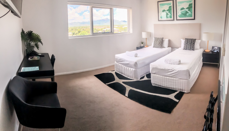 Bathroom 5, Allure Hotel & Apartments, South Townsville