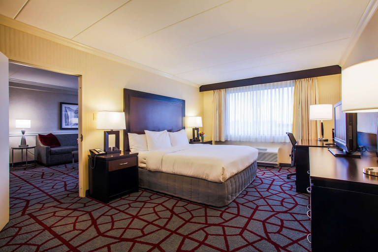 Bedroom 4, DoubleTree by Hilton Chicago - Alsip, Cook