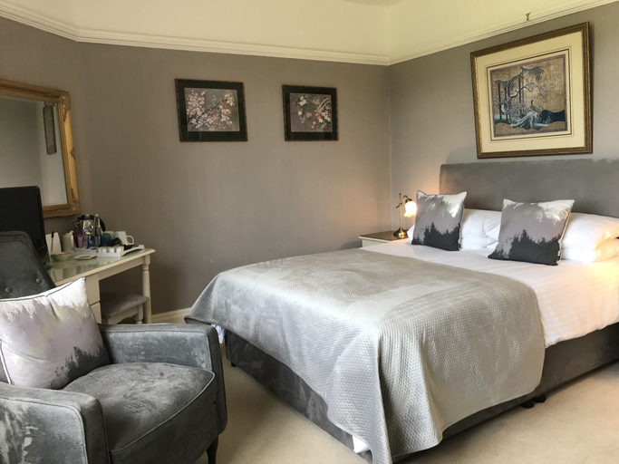 Bedroom 2, Cedar House, Somerset