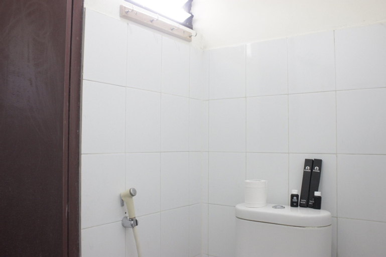 Bedroom 3, Minimalist 2BR Apartment at Gateway Ahmad Yani Cicadas, Bandung