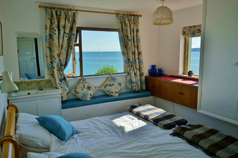 Bedroom, The Cottage - Sea Views Direct Access to Beach Pet Friendly, Pembrokeshire