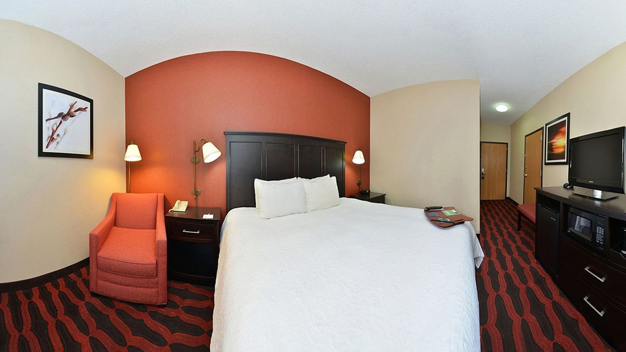 Bedroom 2, Hampton Inn Sturgis-Lagrange Area, LaGrange