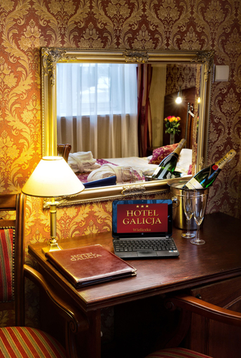 Bedroom 4, Hotel Galicja, Kraków City