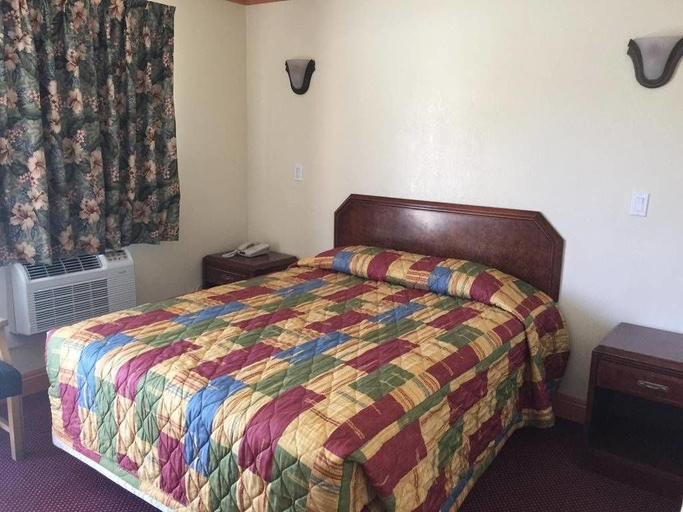 Bedroom 3, Travel Inn Motel, Los Angeles