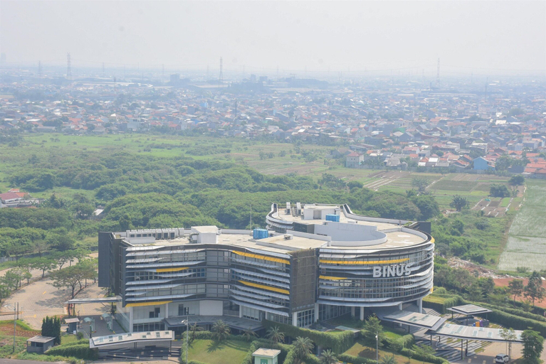 Exterior & Views 2, Simple And Comfort Studio At Springlake Summarecon Bekasi Apartment, Bekasi