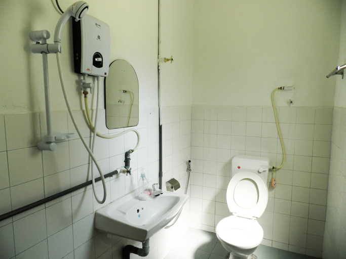 Bathroom 3, EFM Guest House, Kinta