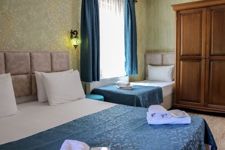 Bedroom 5, Doruk Hotel, Ayvalık